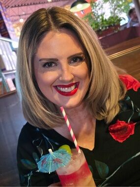 Meet your Posher, Steph